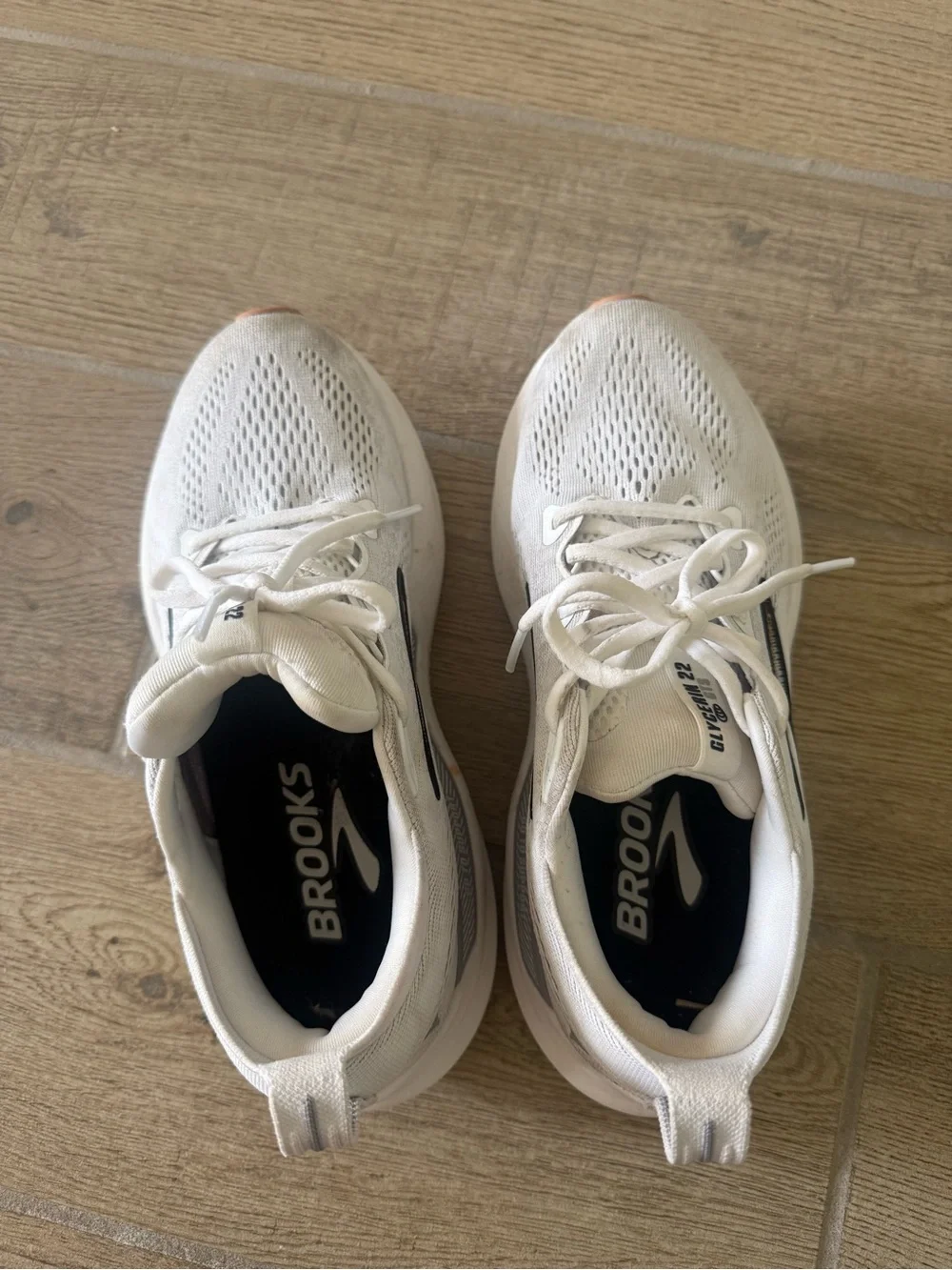 Brooks worn twice
